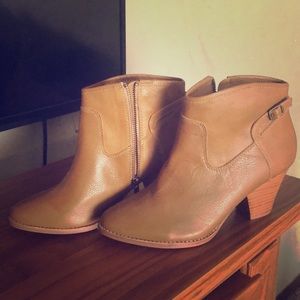 Splendid brown boots